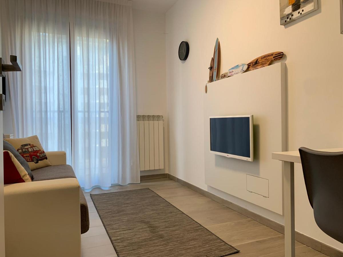 Apartamento Trilocale In Zona Bocconi/Navigli Milán Exterior foto